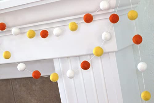 Matthew and Mae Halloween Felt Ball Garland 1