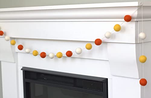 Matthew and Mae Halloween Felt Ball Garland 1