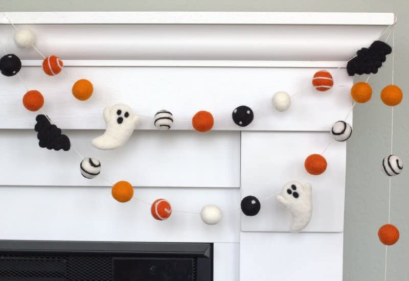 Handmade Halloween Felt Garland - 1 Balls - Ghost Bat Design