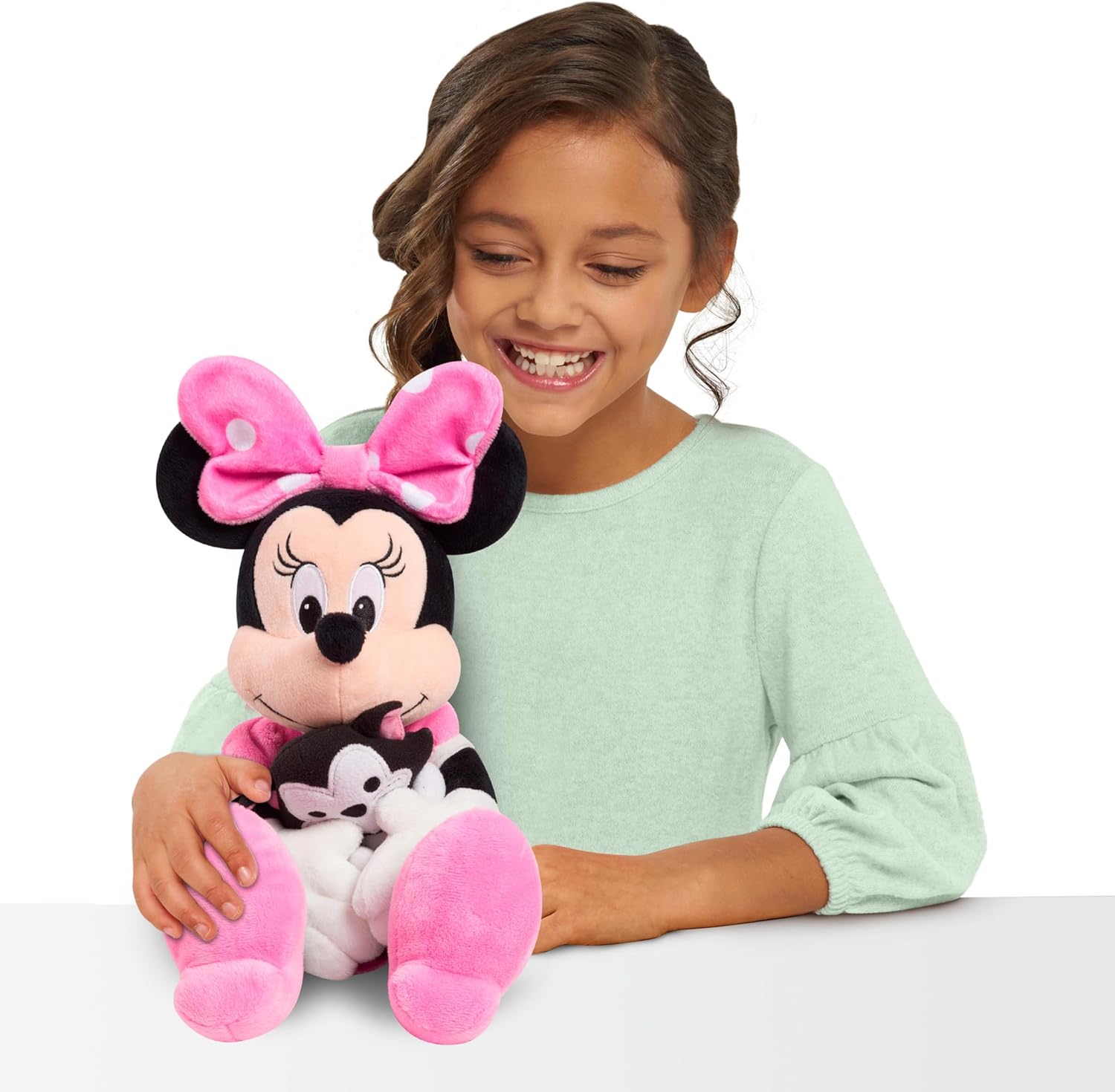 Disney Classics Lil Friends Minnie Mouse Plushie with Figaro