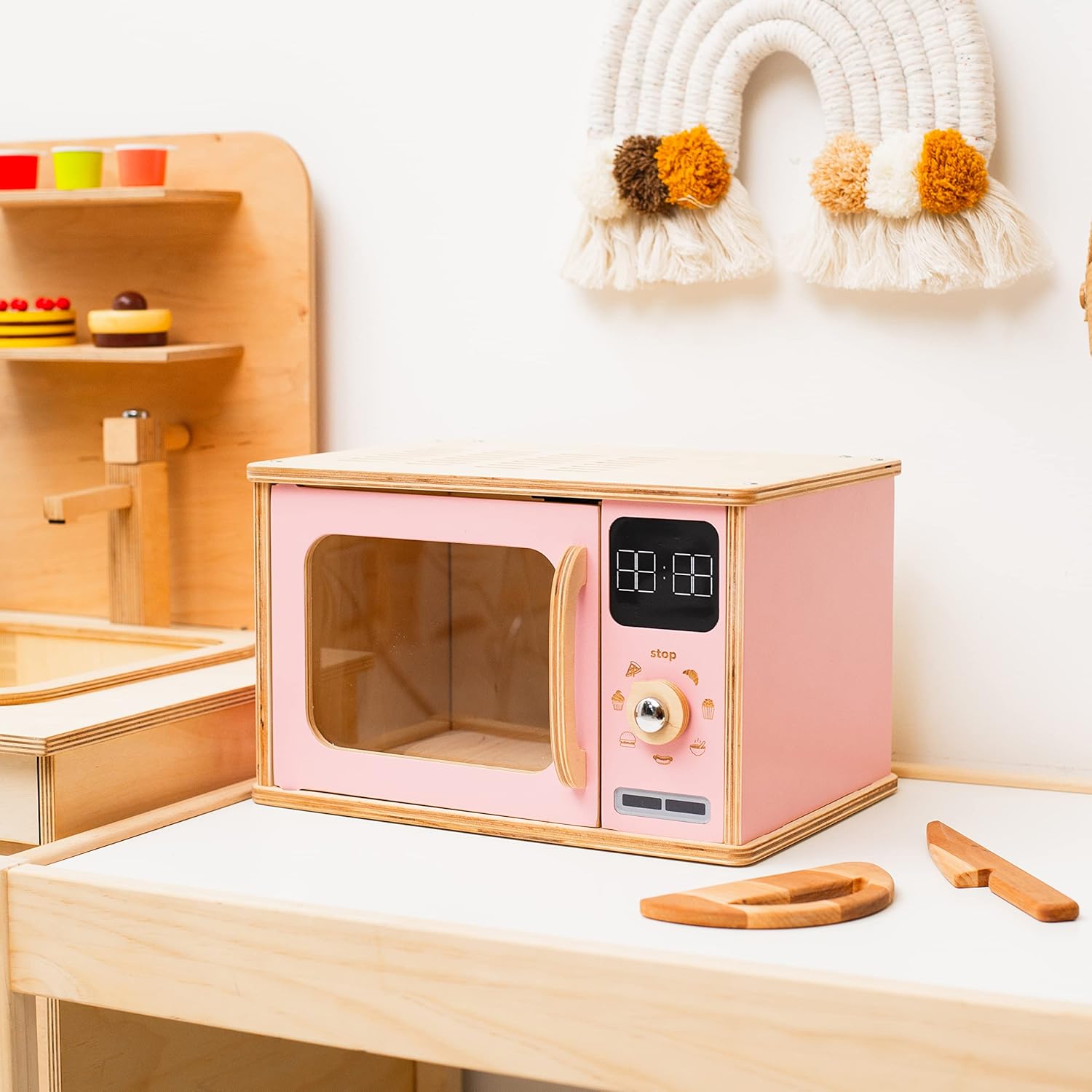 Enjoy The Wood Wooden Microwave Montessori Toy