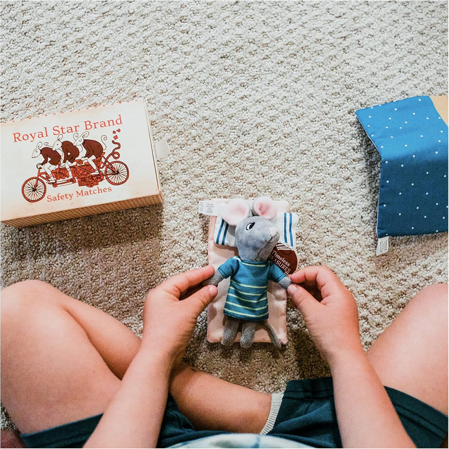 Harper the Field Mouse Match Box Playset